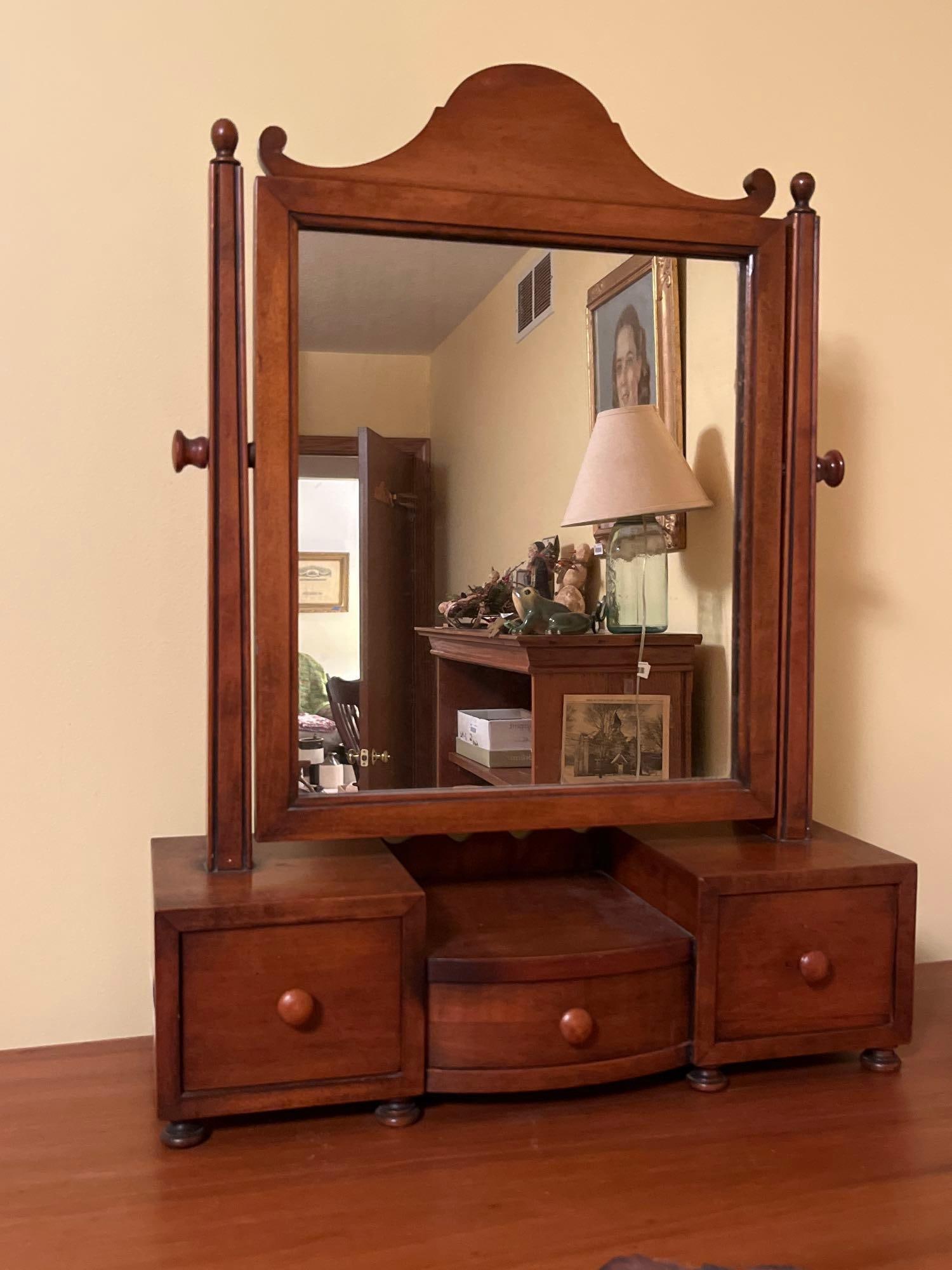 OUTSTANDING TABLE TOP JEWELRY CHEST: TILTING MIRROR AND 3 SECTIONED DRAWERS. 24.5X18X6.5