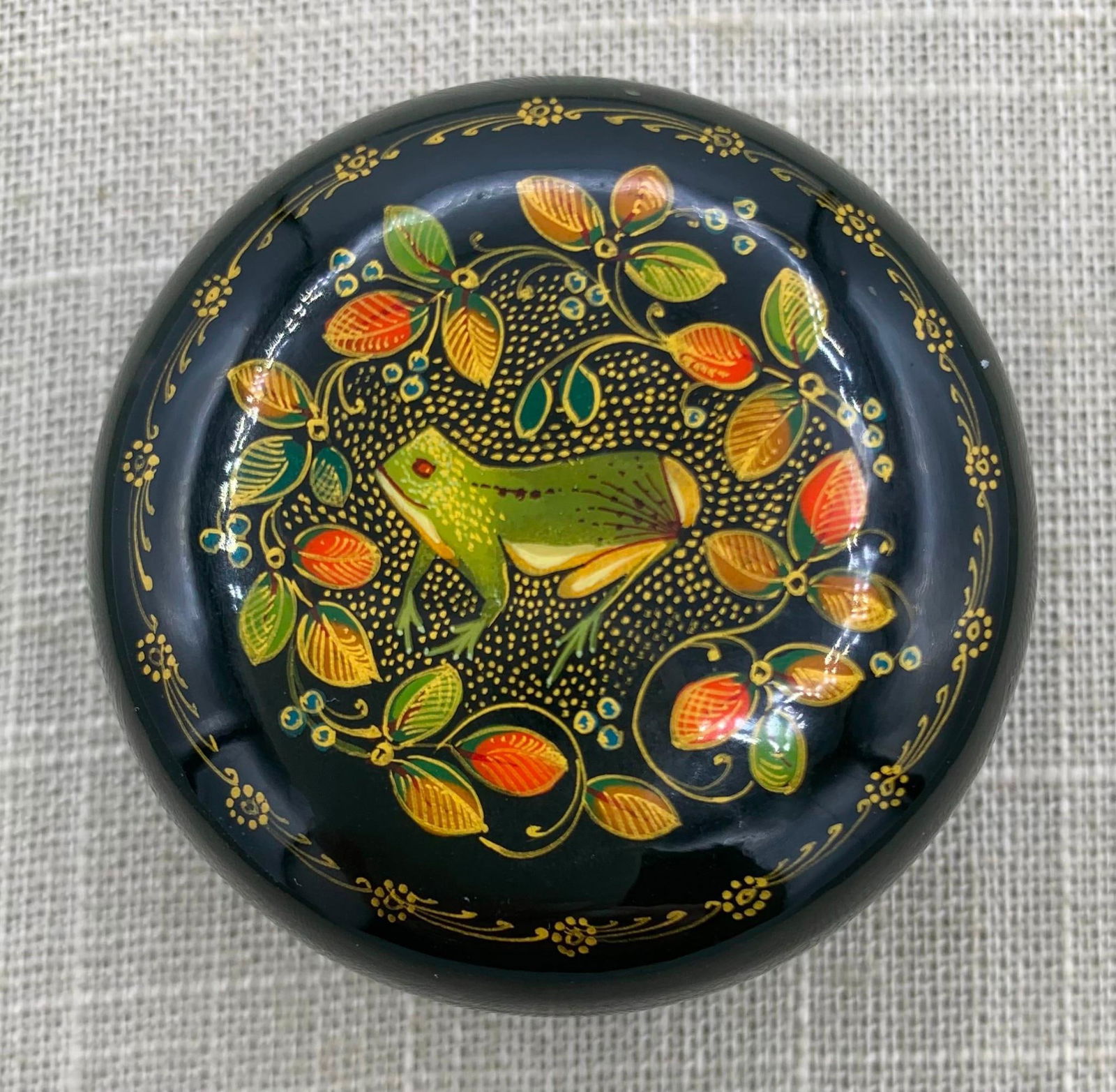 Miniature Russian Lacquer Handmade Lidded Circular Frog Ring, Trinket, Jewel Box (1 of 9)