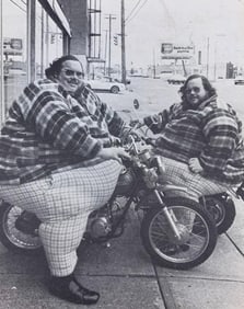 Billy & Benny McCrary / McGuire Twins : World's Heaviest Twins Autographed Photograph