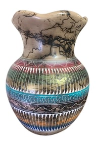 Large Native American Navajo Artist Dina Willie Carved Horsehair Pottery Vase