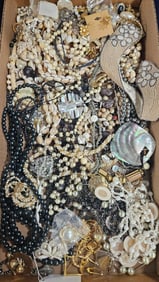 Pearl & Black Onyx Jewelry