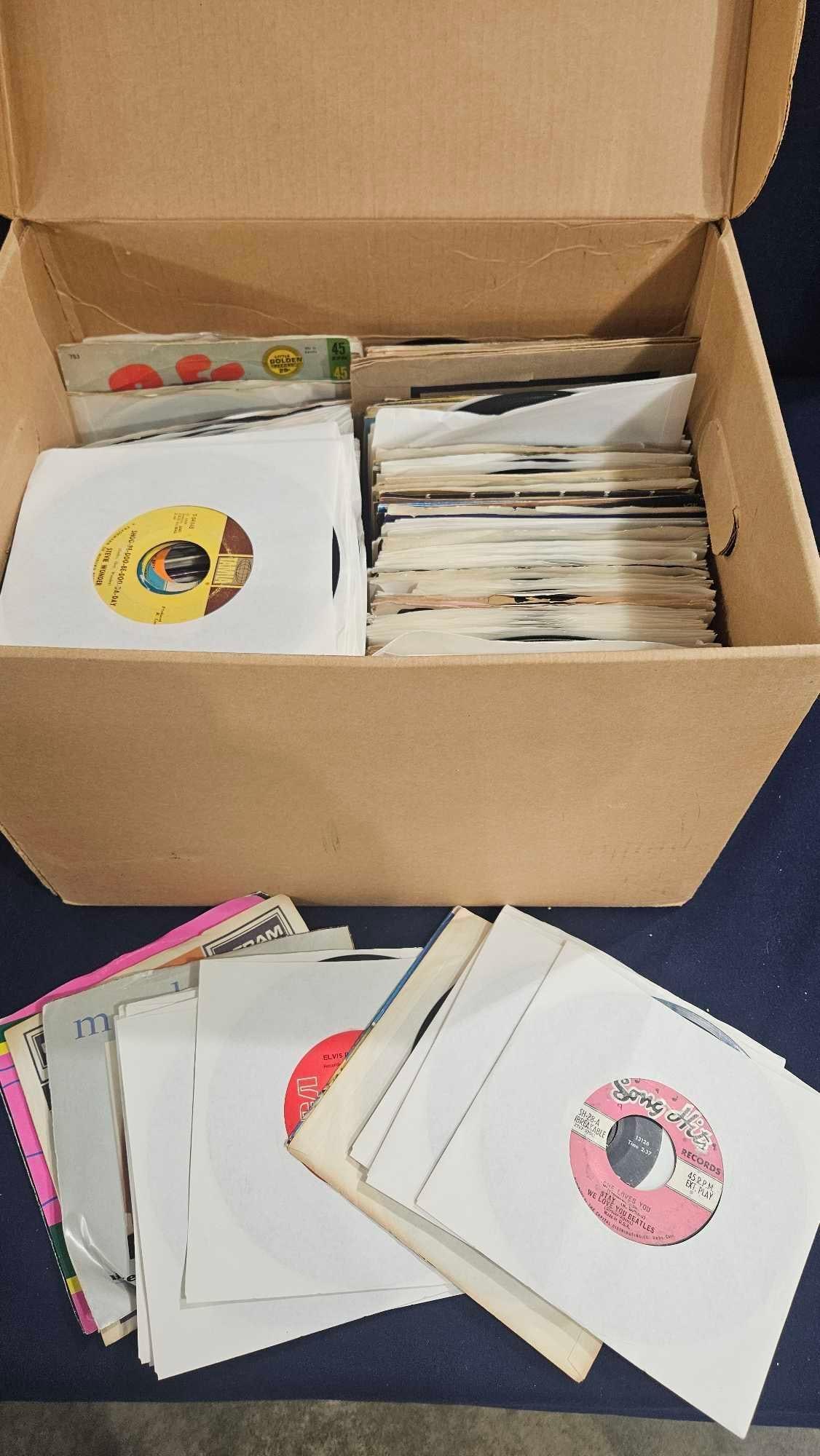 Great Collection of 45 Pop and Big Band Records: Includes The Steve miller Band, Madonna, tons of Elvis, The Beatles, Chuck Berry, Stevie Wonder and many more!