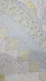 HAND AND MACHINE STITCHED SCALLOPED EDGE PASTEL WEDDING RING QUILT
