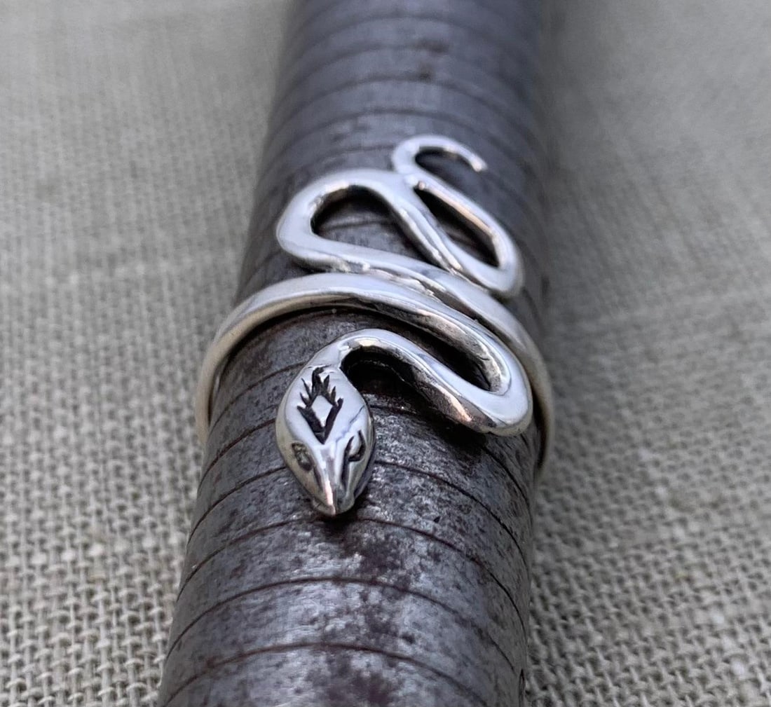 Sterling Silver Slithering Snake Serpent Ring (1 of 12)