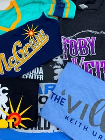 5 pc Country Music Concert Shirts & Tote Bag: Toby Keith, Keith Urban, Tim McGraw, Garth Brooks