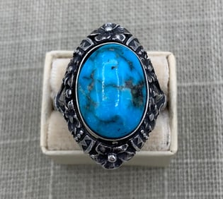 Early 7.3 Gram Sterling Silver 16x11mm Turquoise Cabochon Raised Floral Openwork & Spear Point Ring