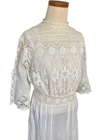 Antique Edwardian era Floral Lace White Cotton Embroidered Lingerie Tea Dress