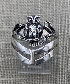 Perched Wise Owl & Undulating Openwork V Sterling Silver Ring Pair