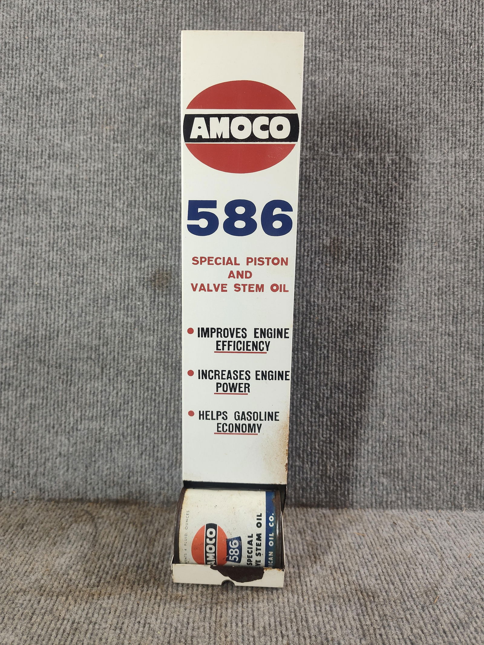 Amoco 586 Special Piston and Valve Stem Oil metal display (1 of 5)