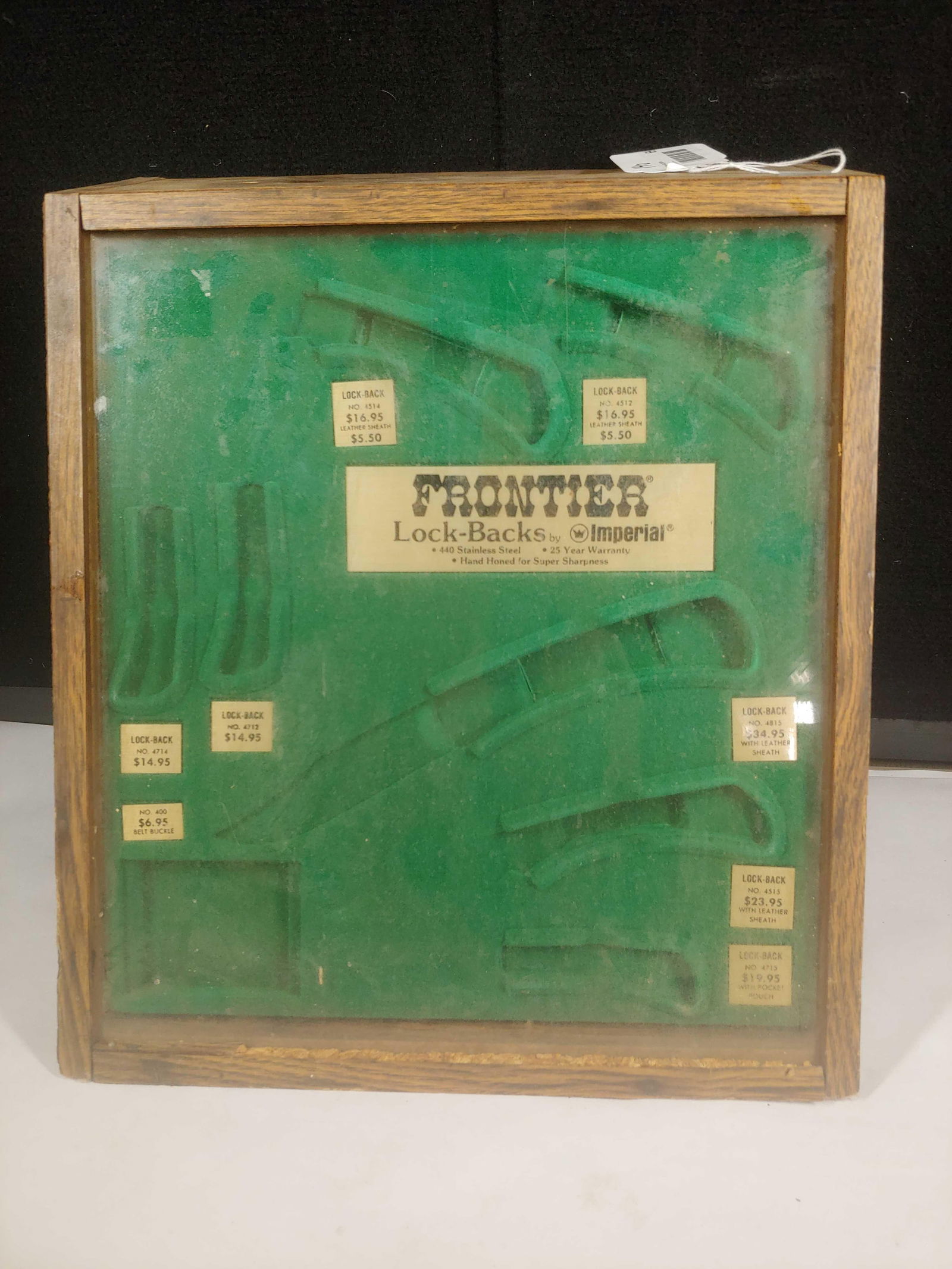 Imperial Frontier Lock Back Knife Display (1 of 4)