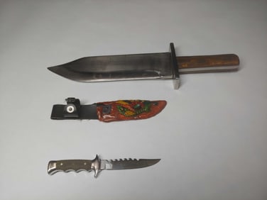Bowie & Fixed Blade Knives
