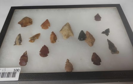 Arrowheads & Serrated Edge Points
