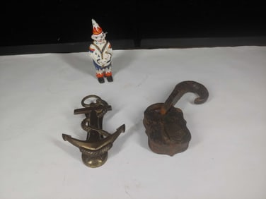 WW & Co Cast Iron Lock, Bank, and Brass Anchor