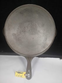 ARW #8 Cast Iron Skillet