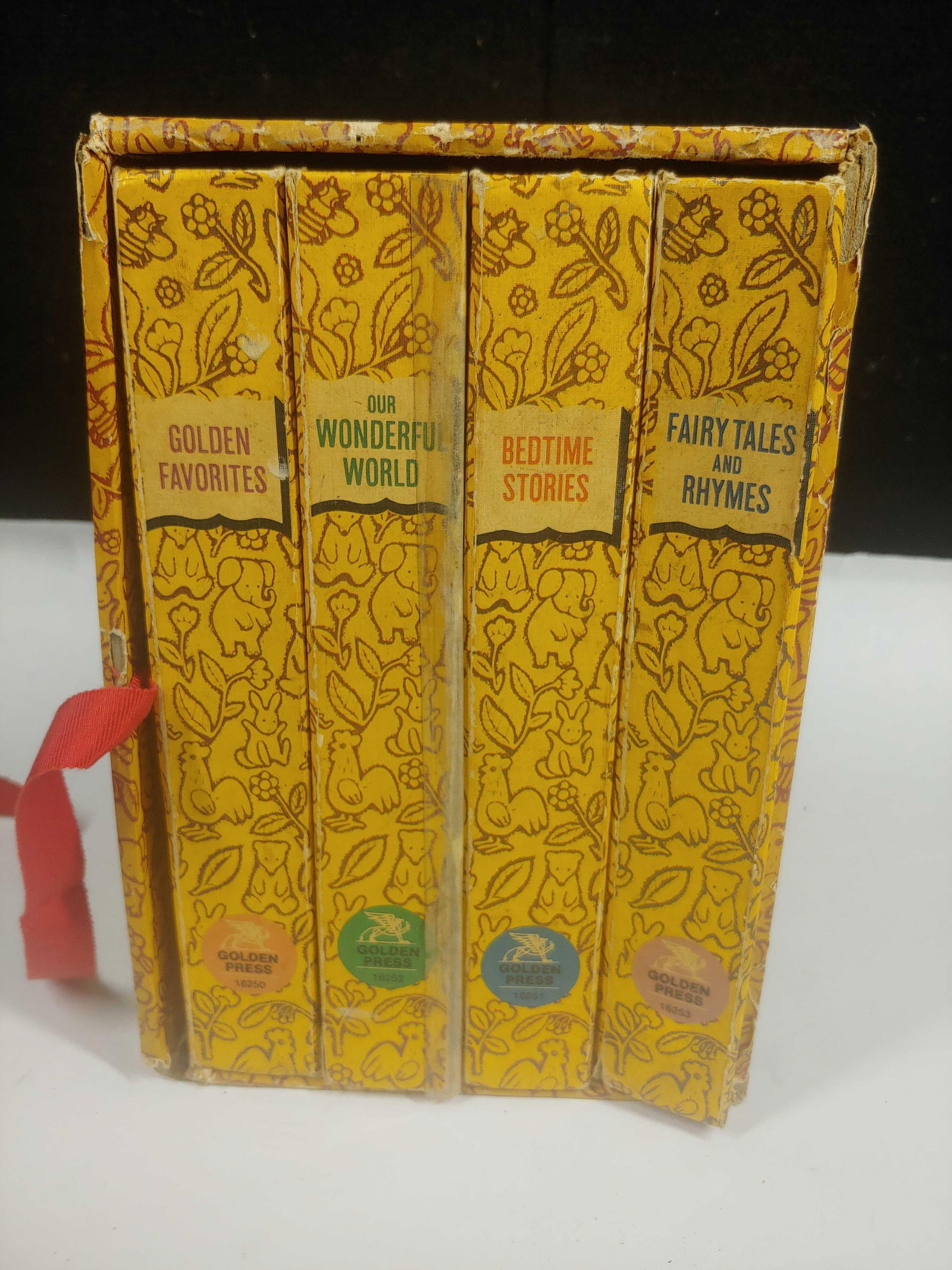 Little Golden Books Library (1 of 6)