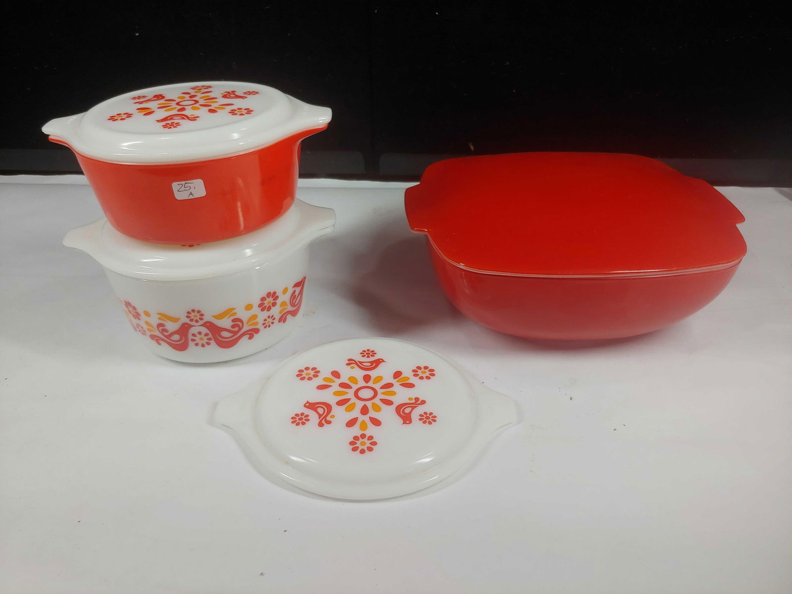 Friendship Birds Pyrex Dishes (1 of 4)