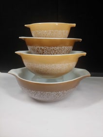 Woodland Pyrex Cinderella Mixing Bowls