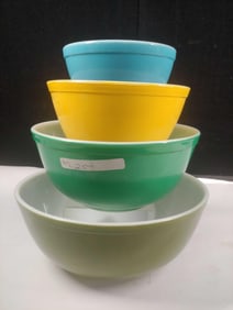 Green, Yellow, and Blue Pyrex Mixing Bowls
