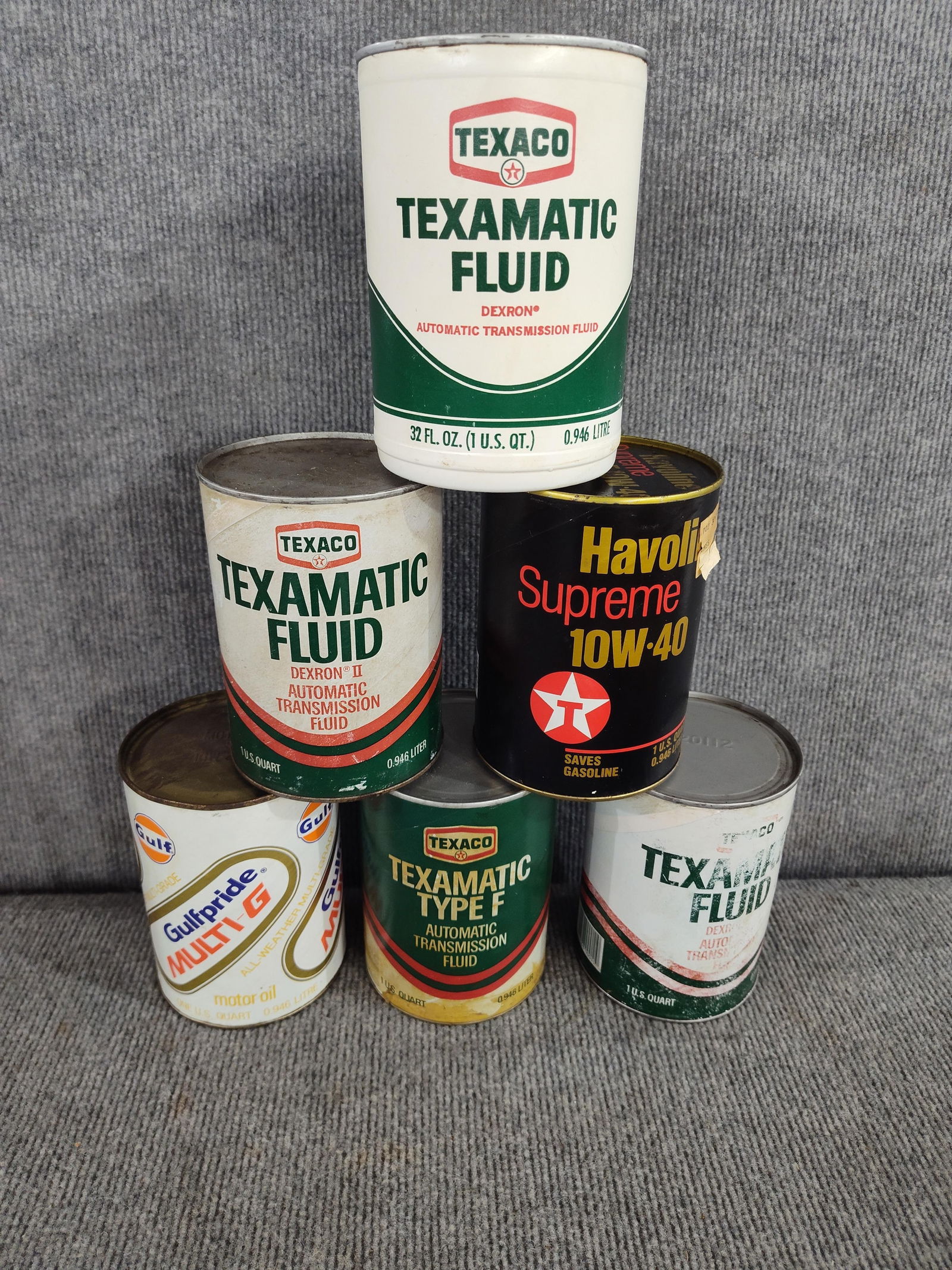 Texaco & Gulf 1 Quart Cans (1 of 4)