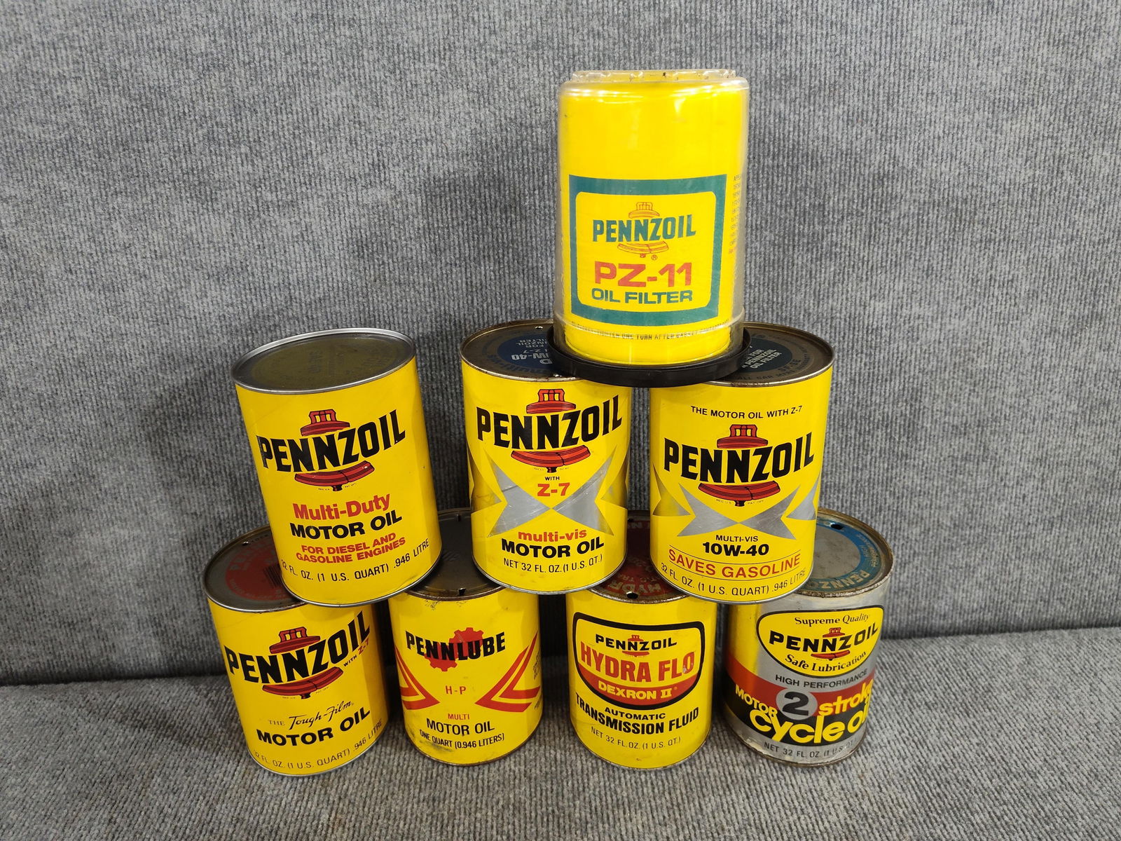 8- Pennzoil Cans & FIlter (1 of 4)