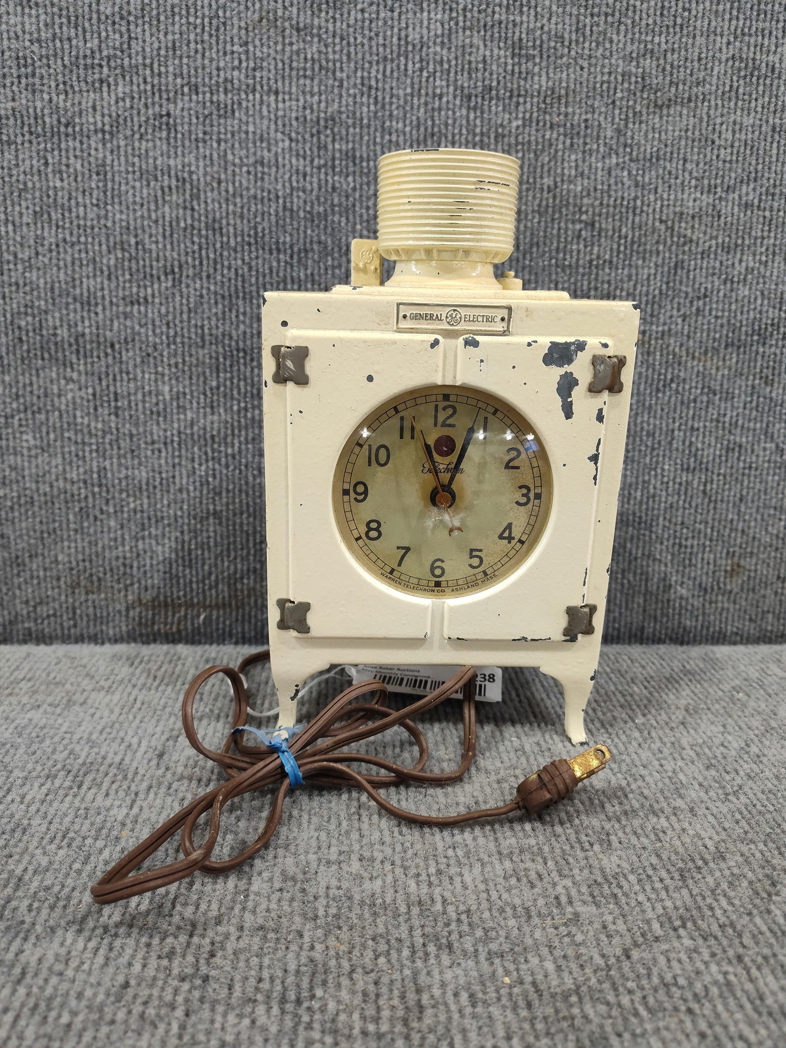 GE Telechron Refrigerator Clock (1 of 5)