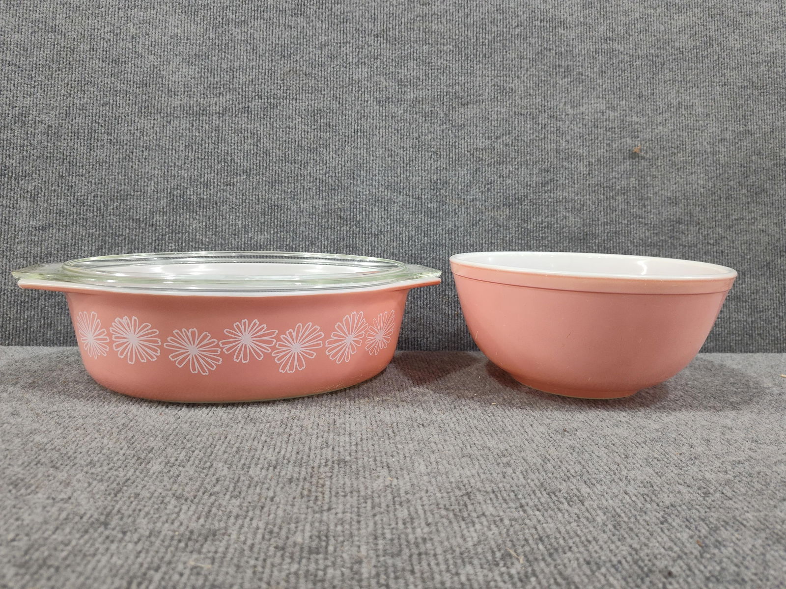 Pink Pyrex Casserole & Mixing Bowls: Covered casserole dish includes glass lid.
