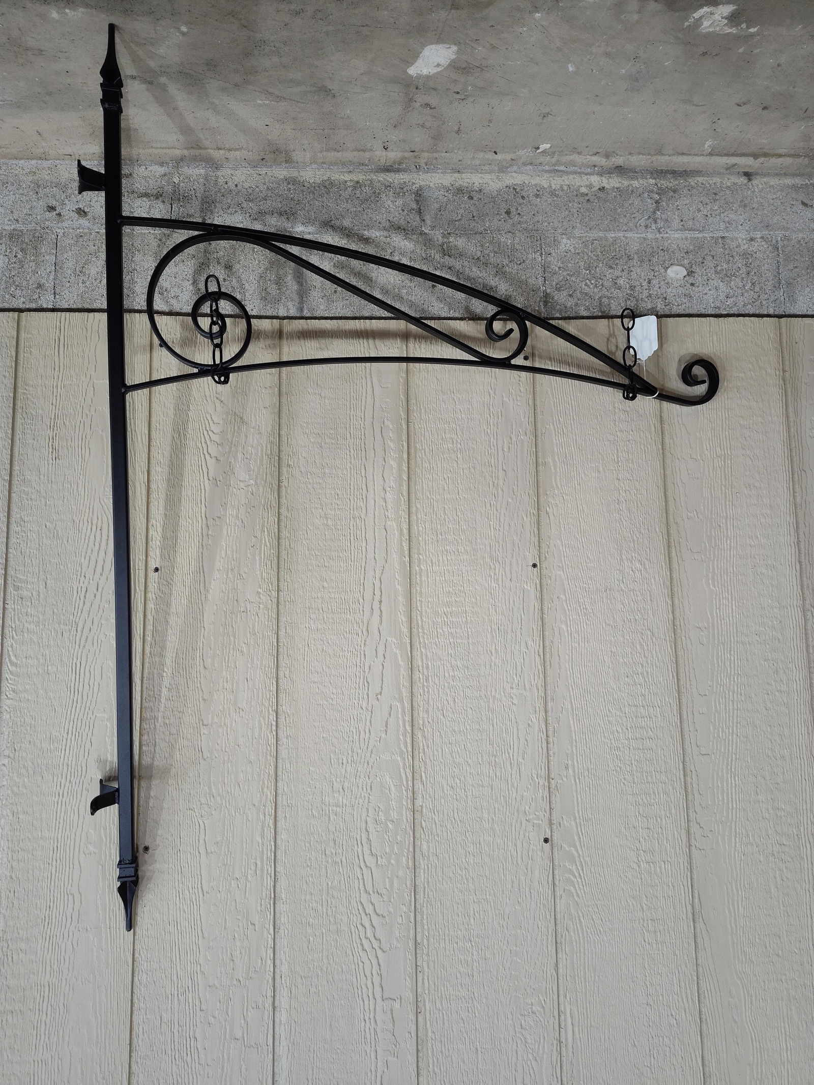 Metal Sign Hanging Bracket (1 of 2)