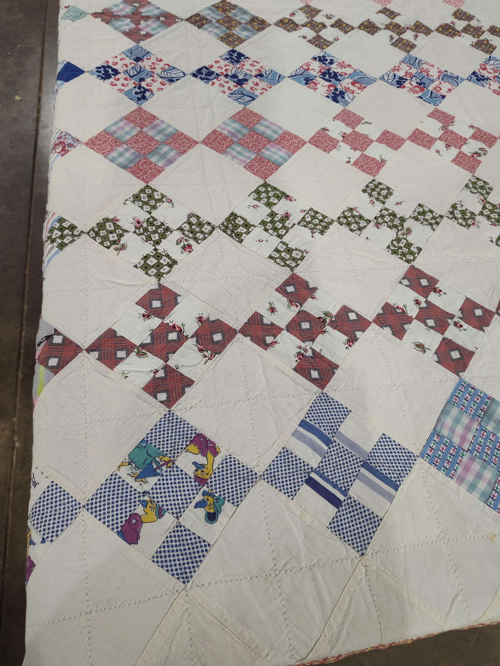 HAND STITCHED NINE SQUARE PATCHWORK QUILT (1 of 5)