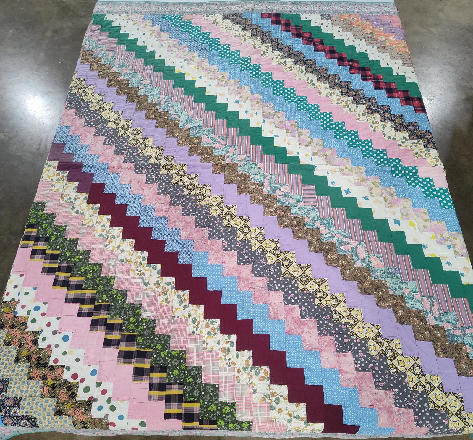 HAND STITCHED PRECIOUS TIME QUILT: Good early condition68 x 82