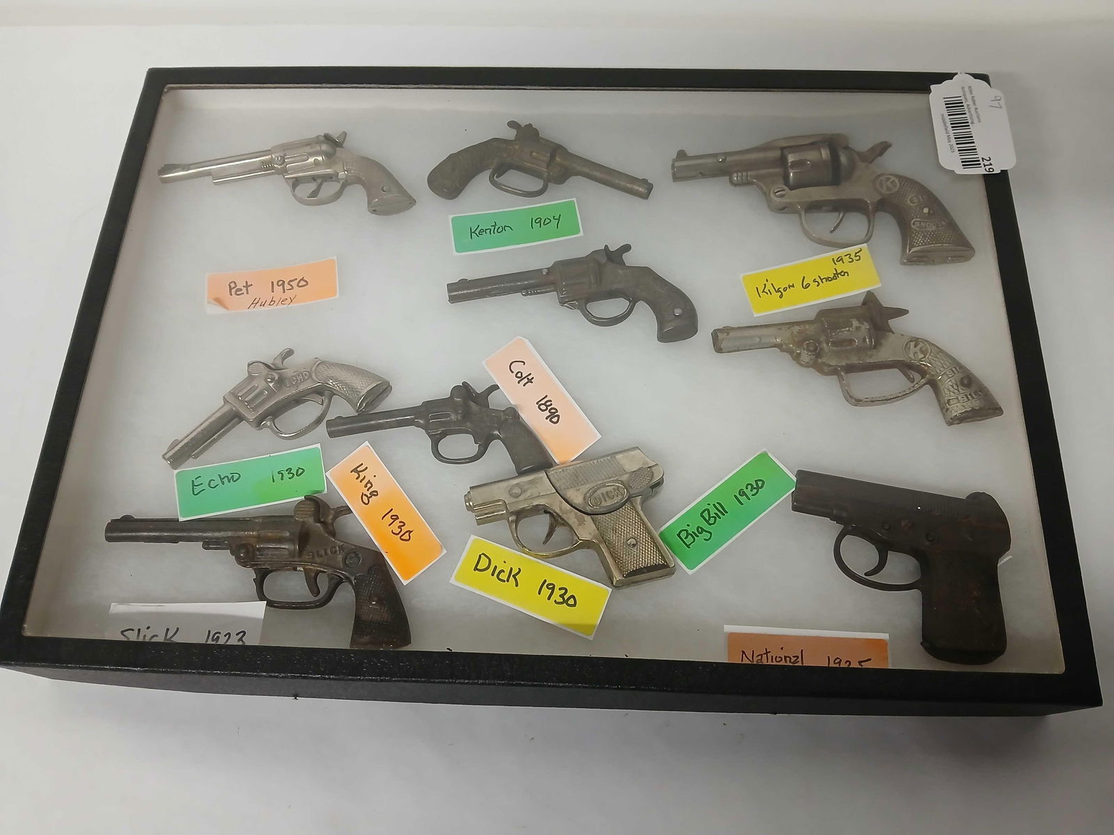 Scarce Vintage Hopalong Cassidy Diecast Cap Gun Toy Revolver