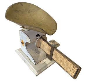 Vintage 1927 PELOUZE Country Store Brass Scoop Candy Scale