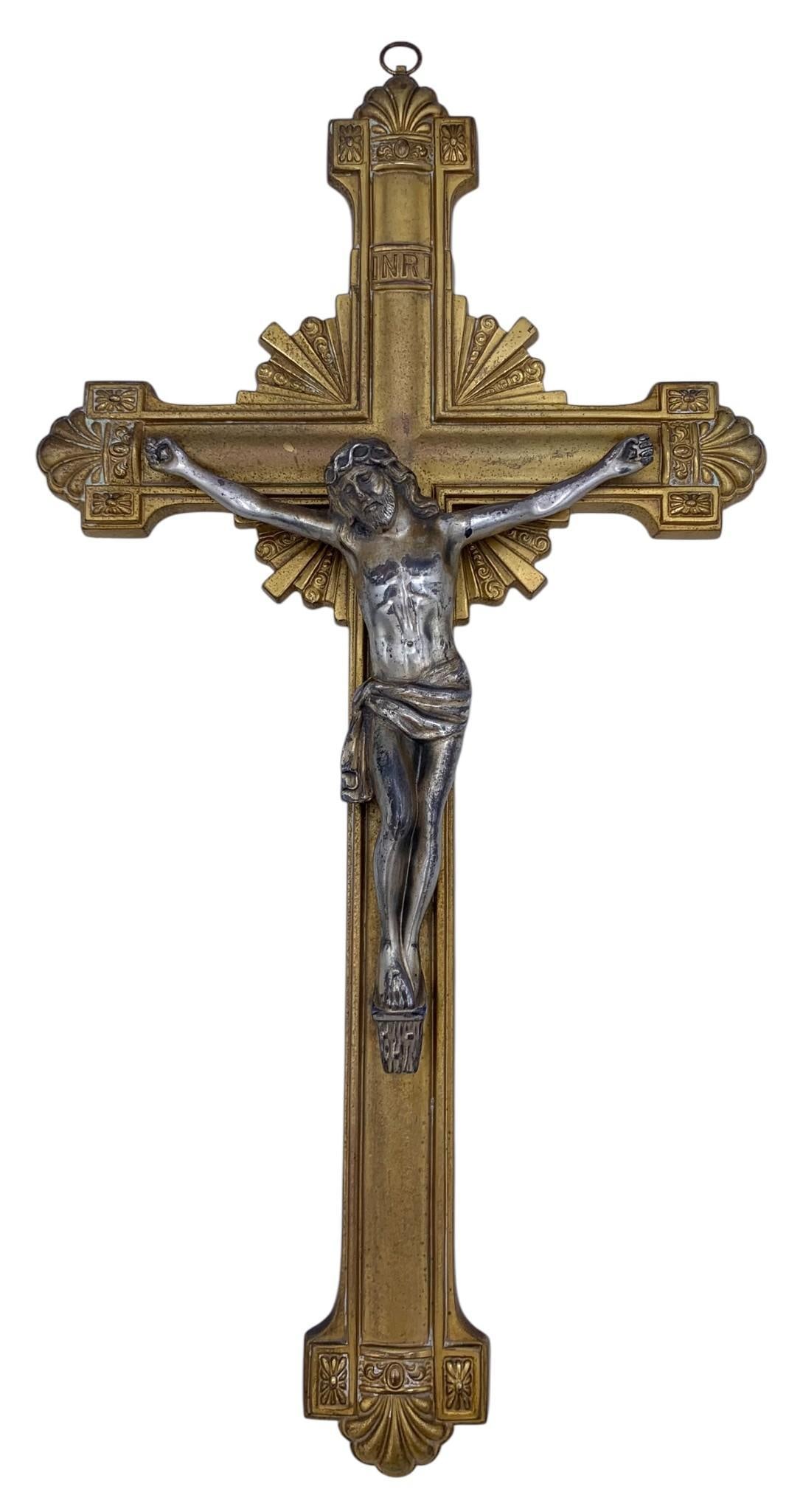 1935 Large Ornately Embossed Vintage Metal Catholic Wall Crucifix (1 of 10)