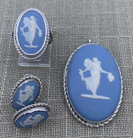 4 pc Vintage English Wedgewood & Sterling Fairy Brooch, Ring & Earring Van Dell Ensemble