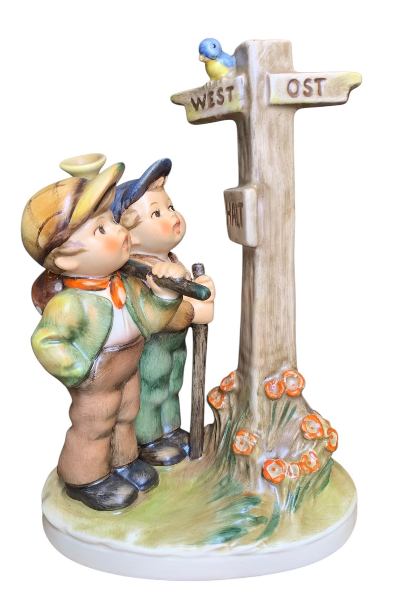 Goebel Hummel #331 Crossroads Artist Signed Figurine with the Box (1 of 9)