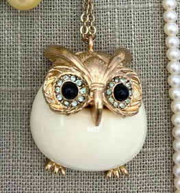 18 pc Vintage Faux Pearl Costume Jewlery Collection: LISNER, Marvela, Wise Owl & Koi Fish