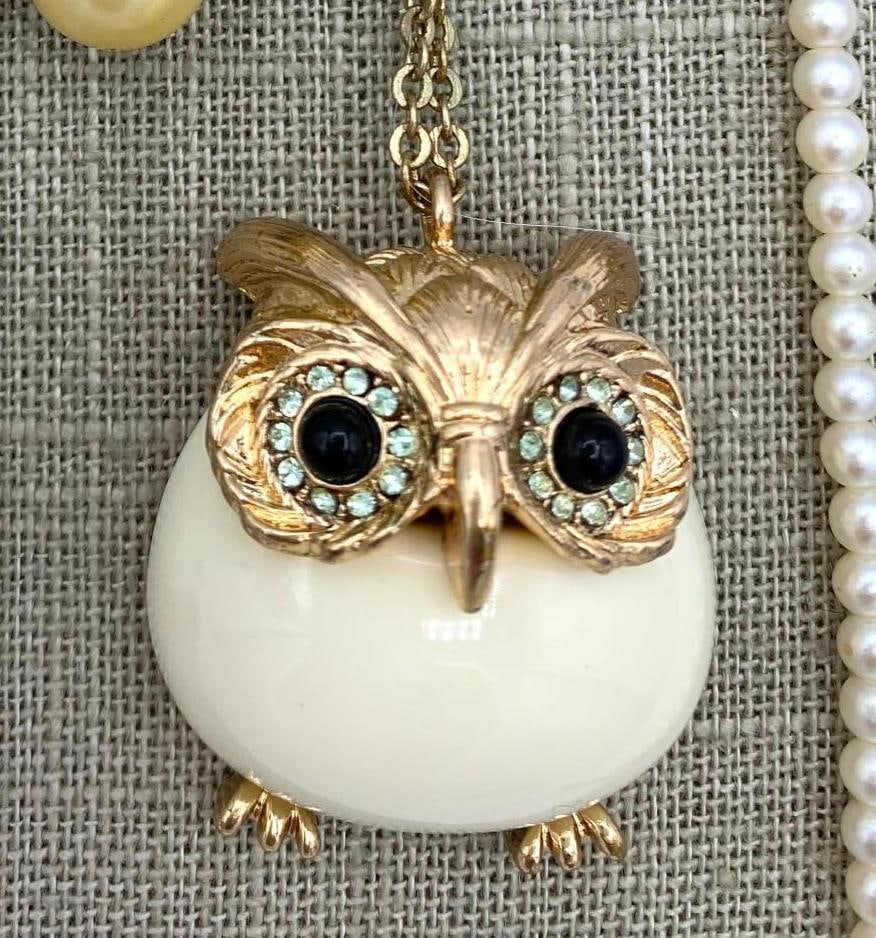 18 pc Vintage Faux Pearl Costume Jewlery Collection: LISNER, Marvela, Wise Owl & Koi Fish (1 of 20)