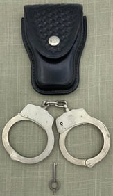 Leo D. Sackett US Veteran & Retired Police Officer Smith & Wesson Handcuffs, Key & Leather Case