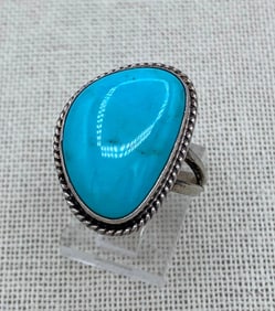 Sterling & Turquoise Running Bear Trading Gallup NM Native American Indian Made Ring