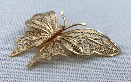 5.6 Gram 14k Yellow Gold Filigree Butterfly Brooch