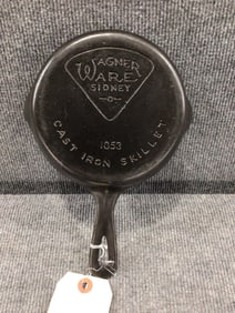 Wagner Sidney #3 "Pie Logo" 1053 skillet