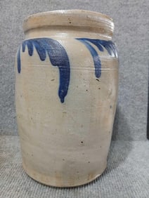 Decorated stoneware 1gal jar