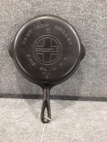 Griswold #5 cast iron skillet