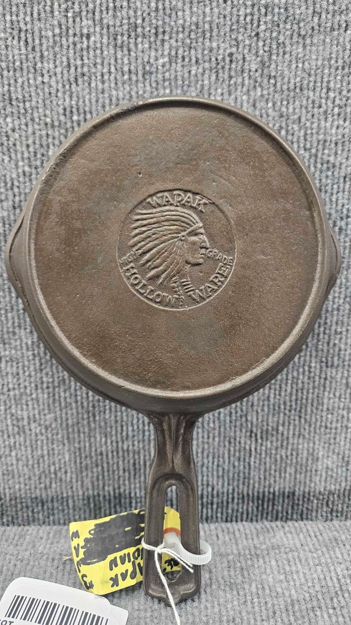 Great Wapak Indian Head #3 cast iron skillet (1 of 6)