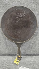 Wapak #8 cast iron skillet