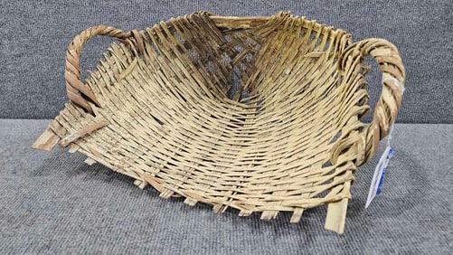 HAND WOVEN EARLY MUSTARD PAINTED GARDEN REFUSE PAN