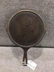 Favorite Piqua Ware #7 cast iron skillet