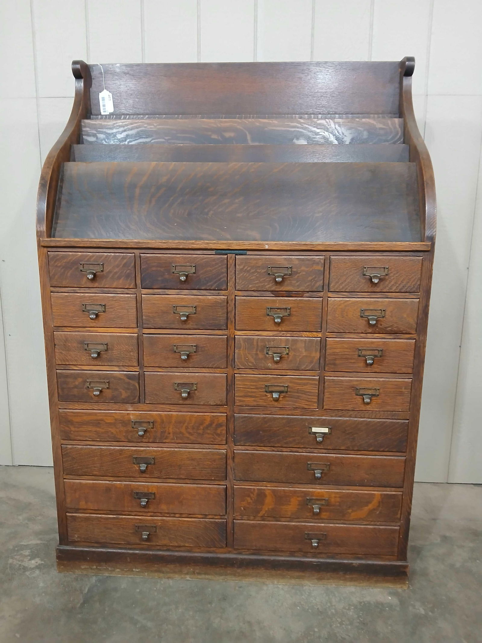 Spectacular Oak 24drw card catalog cabinet w/ top display (1 of 9)