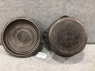 Griswold #8 cast iron Dutch Oven