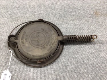 Griswold American #8 Waffle iron