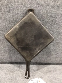 Griswold No.768 Square Utility Skillet